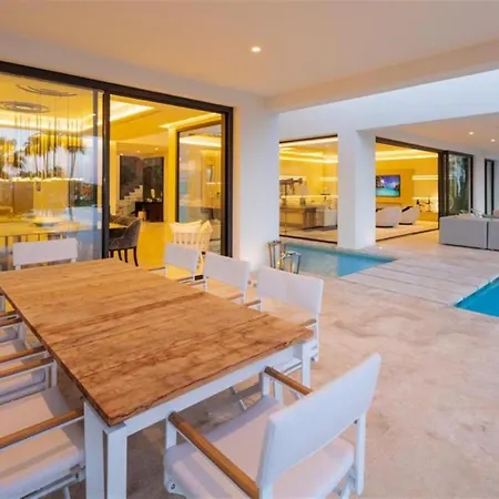 Villa Aurora *