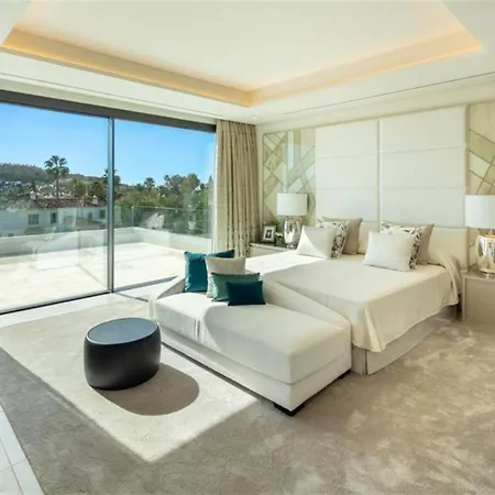 Villa Aurora *