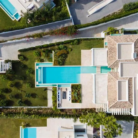 Villa Aurora *