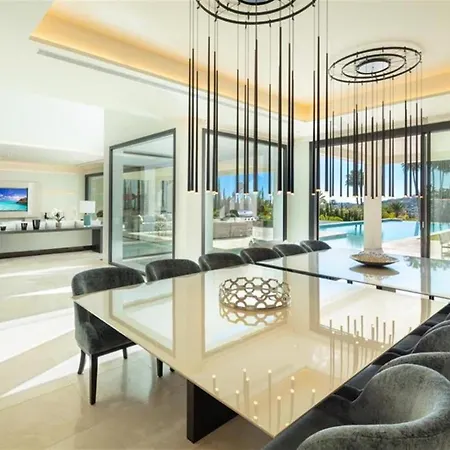 Villa Aurora